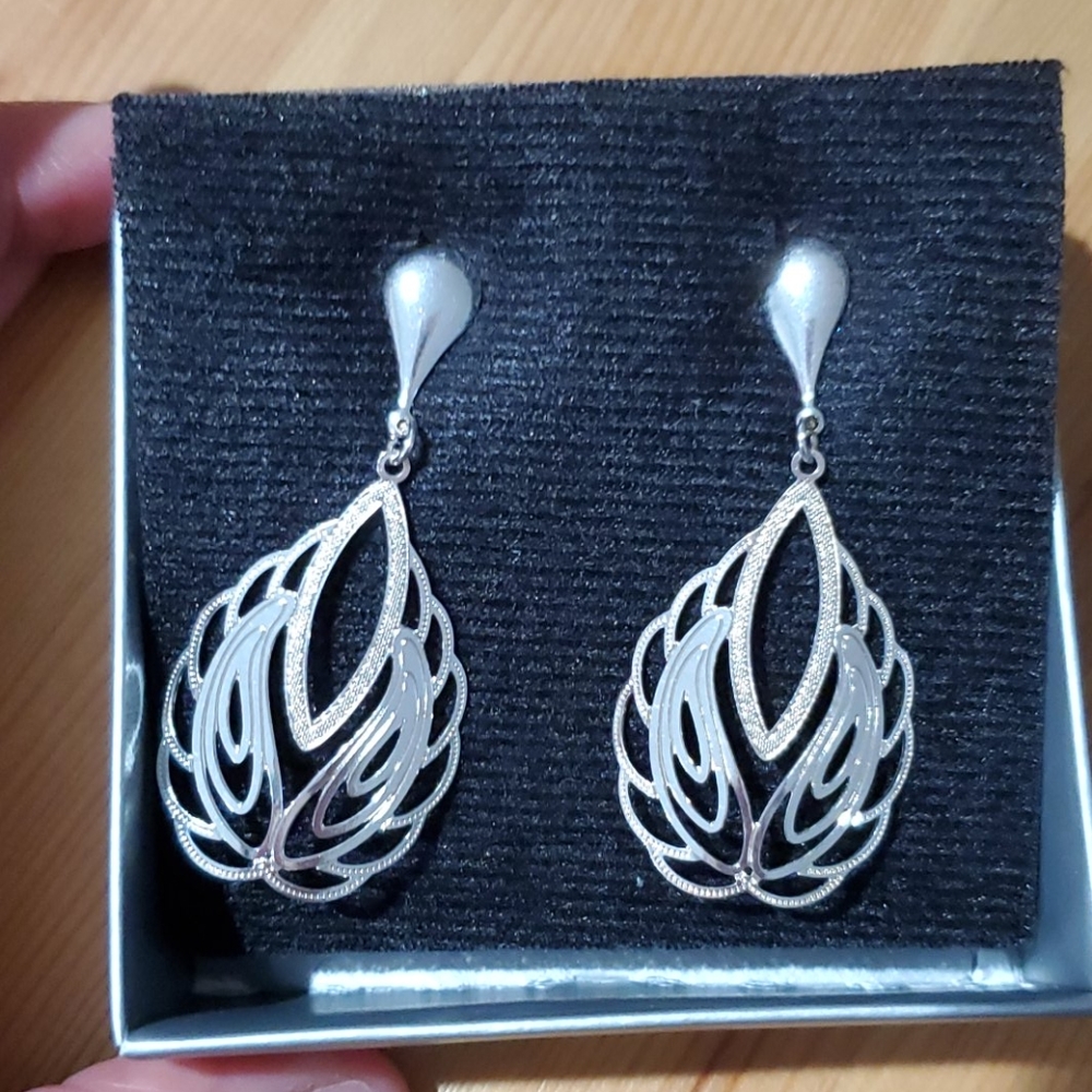 NEW Morana Sterling Silver Post Earrings